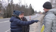 Gościszewo: „Całkowicie się rozjechały drogi urzędnikom”. Nowy chodnik bez wjazdu na działkę. 