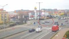 Pojechał na zielonym, mimo to uznano go winnym kolizji. Sprawa trafiła do sądu. 