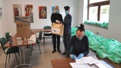 Służba Więzienna szyje maseczki dla najbardziej potrzebujących. Część z nich trafi do Nowego Stawu.