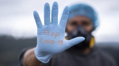 Od soboty nowe obostrzenia związane z COVID-19. Policja apeluje o rozsądek i rozwagę.