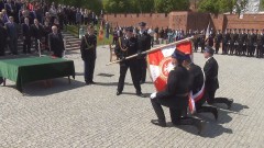 MALBORK: NADANIE SZTANDARU KOMENDZIE POWIATOWEJ STRAŻY POŻARNEJ. FOTO i WIDEO RELACJA – 11.05.2015