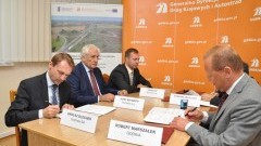 6 miliardów na drogę. Podpisano umowy na budowę dwóch odcinków S7&#8230;