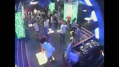 Elbląg: Zaatakował młodego mężczyznę i połamał mu szczękę. Pomóż ustalić agresora! Zobacz wideo