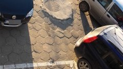 Mistrz(yni) parkowania zablokował(a) wyjazd z parkingu przy Pawilonie&#8230;
