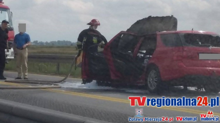 Siódemka zablokowana. Pali się samochód i wypadek motocyklisty - 17.07.2016