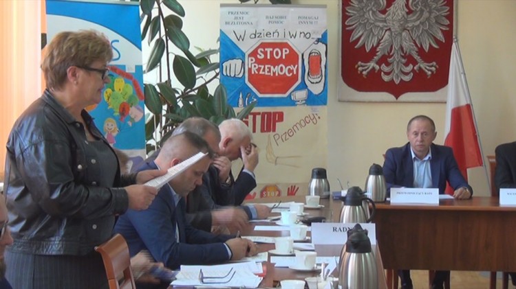 Uchwalono podwyżkę dla burmistrz Dzierzgonia. Kopalnie kruszywa w gminie&#8230;