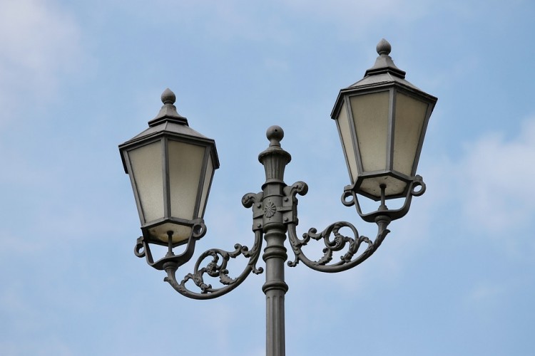 Sztum: 14 nowych lamp na ul. Kochanowskiego 