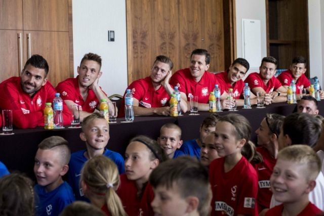 „Z Podwórka na Stadion o Puchar Tymbarku” : Dzieci zaskoczyły pytaniami&#8230;