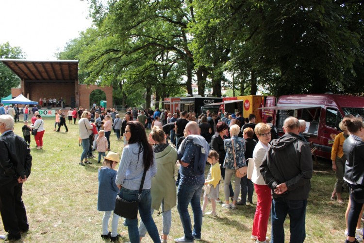 Powitanie lata z Piknikiem Smaków. Mieszkańcy Dzierzgonia świętowali&#8230;