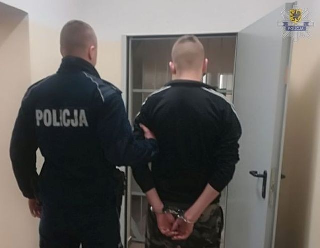 Bez uprawnień i na "podwójnym gazie" spowodował kolizje. 39-latek z&#8230;