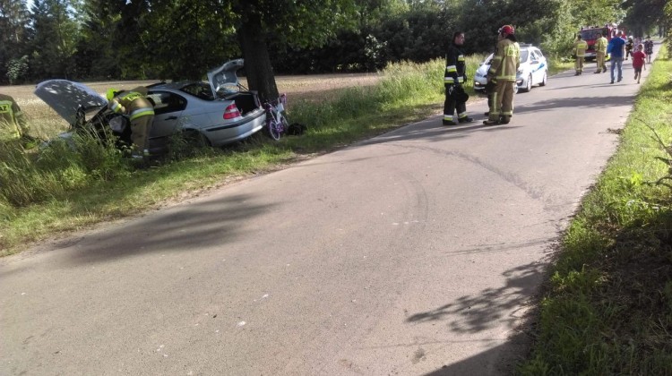 Jechała na czołówkę, bo zamyśliła się? W drugim aucie jechało&#8230;