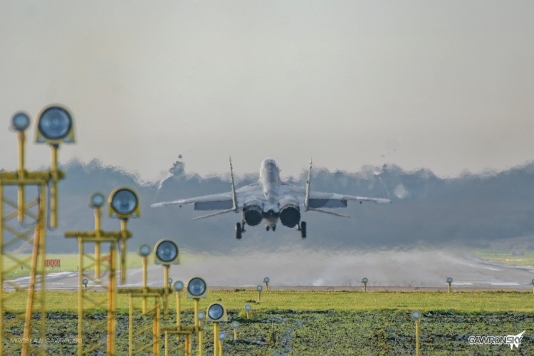 Samoloty MIG – 29 wznowiły loty szkoleniowe.