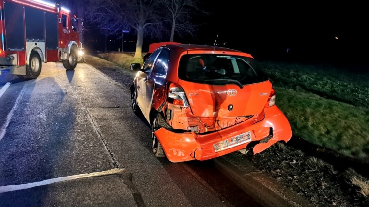 Karambol z udziałem czerech samochodów. Sprawca wypadku pod Tragaminem&#8230;