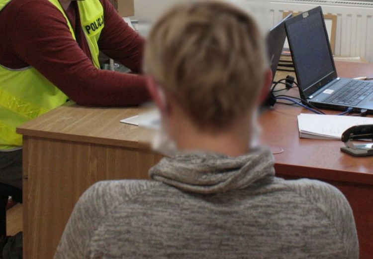 Malbork. Napadła na starszą sąsiadkę i groziła jej pobiciem.