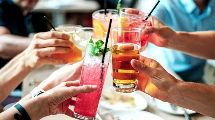 Znowu pójdziemy do restauracji i do kina. Jakie jeszcze czekają nas…