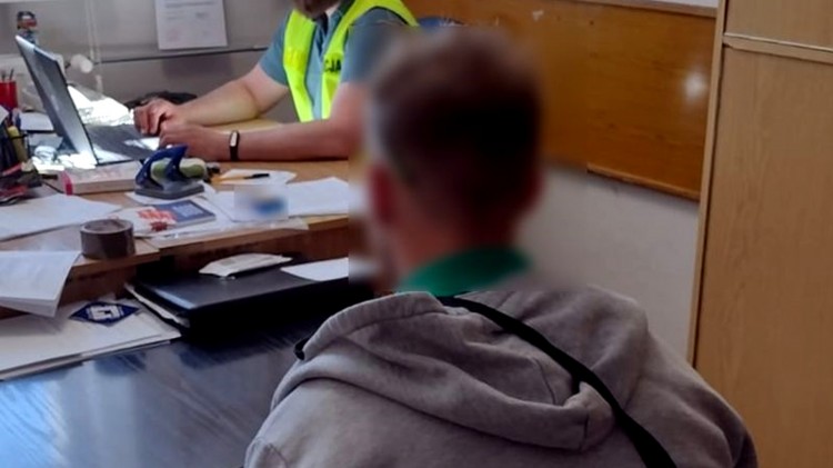 Malbork. Dzięki DNA sprawca włamania sprzed roku został zatrzymany – grozi mu do 10 lat więzienia.