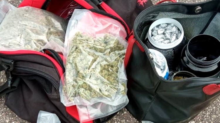 Malbork. W mieszkaniu ukrył kilogram narkotyków - grozi mu do 10 lat więzienia.