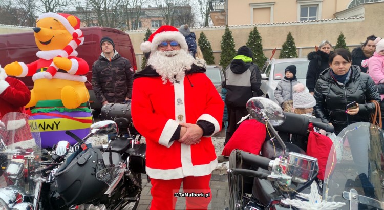 Malbork. Mikołaje na Motocyklach odwiedziły grzeczne dzieci - 04.12.2022 wideo i foto