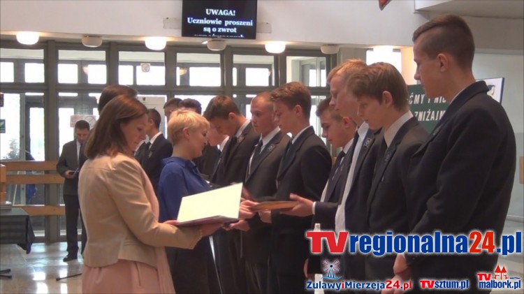 ZAKOŃCZENIE ROKU GIMNAZJALNEGO OŚRODKA SZKOLENIA SPORTOWEGO MŁODZIEŻY&#8230;