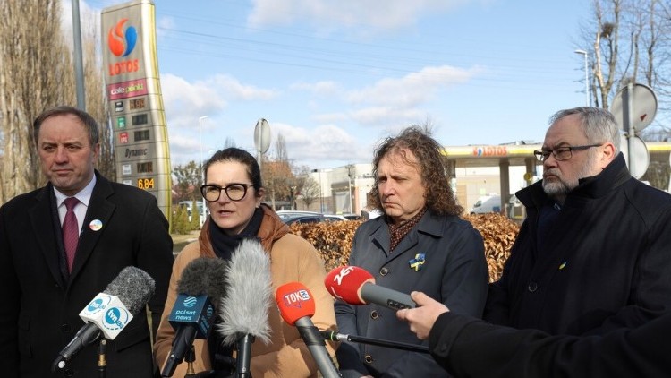 Apel samorządowców Pomorza w sprawie wstrzymania procesu wyprzedaży Lotosu