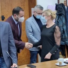 Rada Miejska w Nowym Stawie wybrała nowego przewodniczącego i jego zastępcę.&#8230;