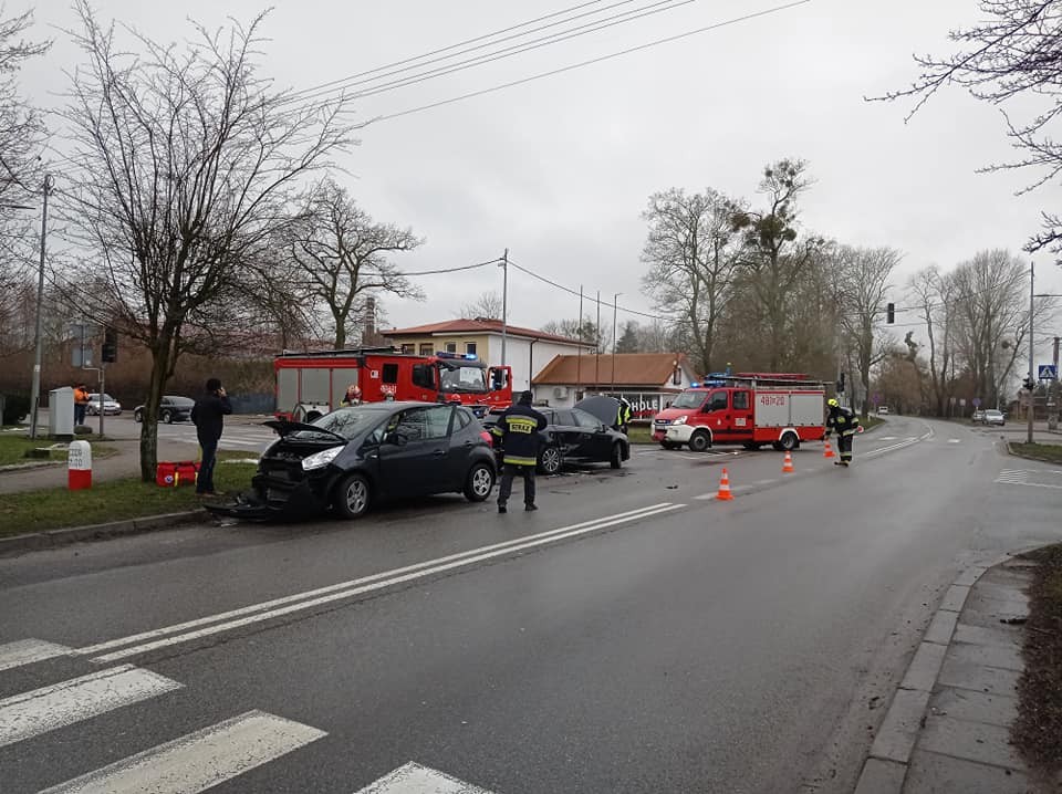 Jedna osoba ranna po wypadku drogowym w Starym Polu  – weekendowy raport malborskich służb mundurowych.
