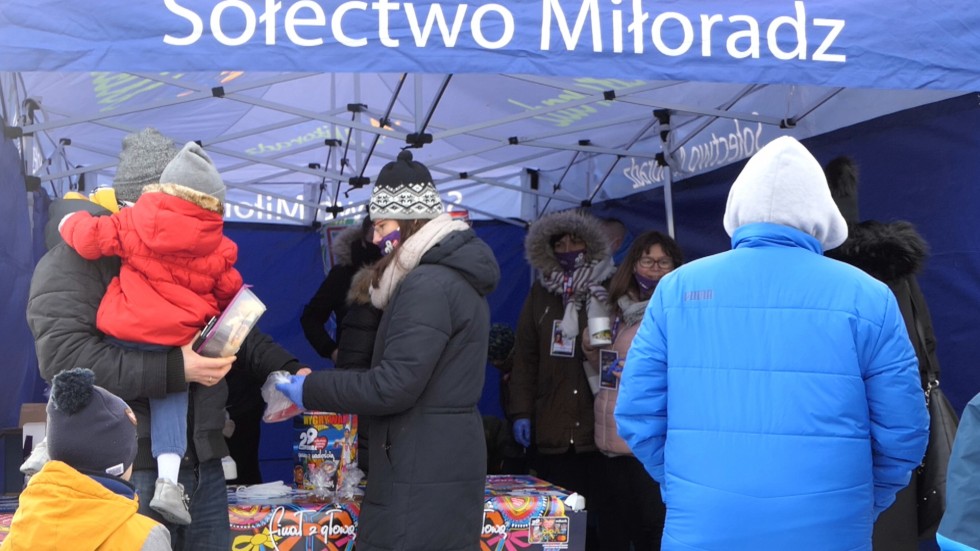 Za czerwone światło na przejeździe stracisz prawo jazdy na 3 miesiące! Rząd zaostrza przepisy