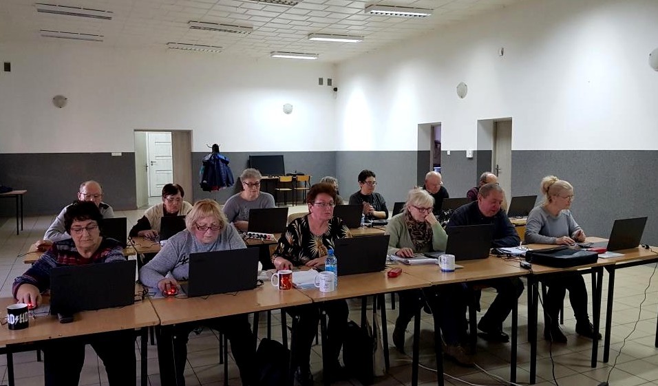 Gmina Miłoradz. Darmowe tablety dla seniorów. Weź udział w kursie kompetencji cyfrowych on-line.