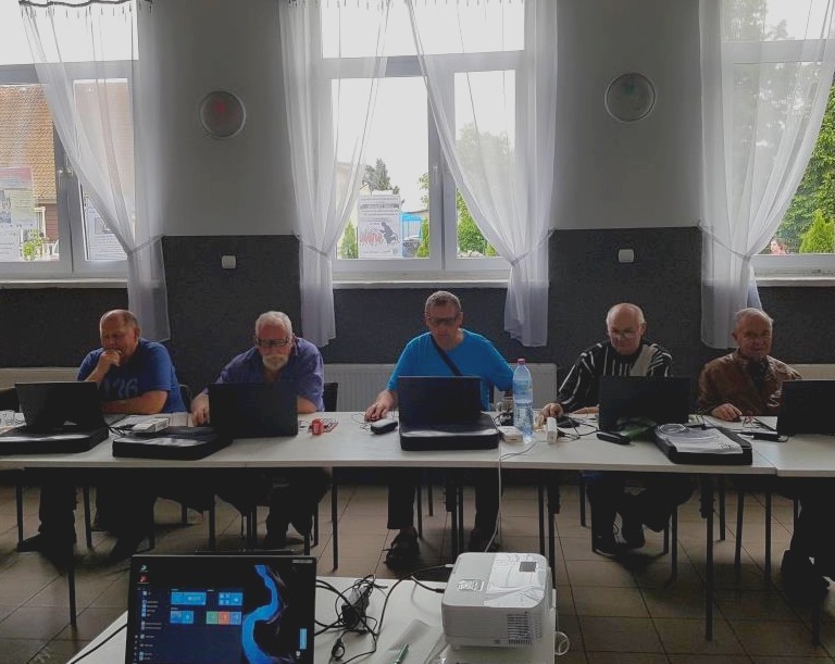 Gmina Miłoradz. Darmowe tablety dla seniorów. Weź udział w kursie kompetencji cyfrowych on-line.