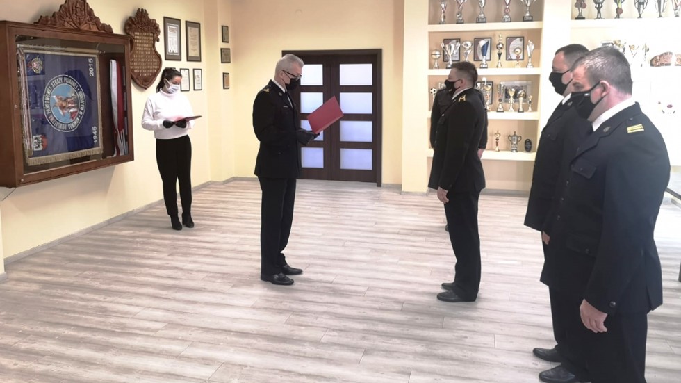 Malbork. Uroczystość mianowania na wyższe stanowiska służbowe w Komendzie Powiatowej Państwowej Straży Pożarnej.