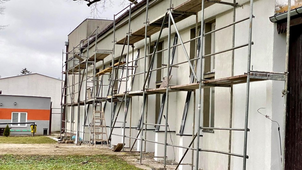Nowy Dwór Gdański. Trwa termomodernizacja hali sportowej Pilawa.