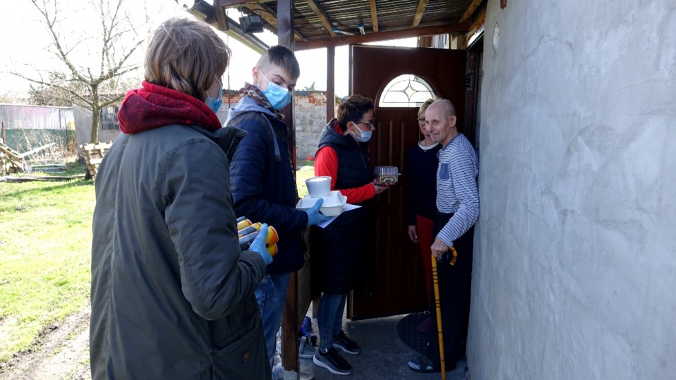Gmina Malbork. Śniadanie Wielkanocne dla samotnych z dostawą do domu – wspólna inicjatywa włodarzy gminy i tczewskiego OHP.