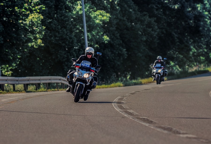 Nowy Dwór Gdański. Jednośladem bezpiecznie do celu – apel policji do motocyklistów.