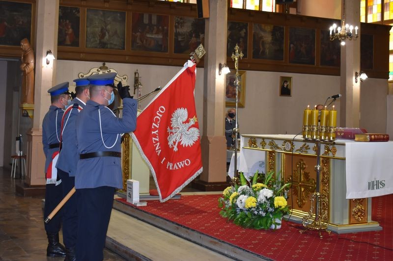 Malbork. Wręczono awanse i wyróżnienia podczas powiatowych obchodów Święta Policji.