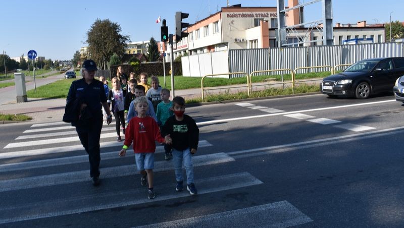 Malbork. Bezpieczna droga do szkoły – policyjna akcja dla najmłodszych.