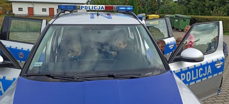 Potrącenie rowerzystki na Alei Wojska Polskiego – weekendowy raport malborskich służb mundurowych.