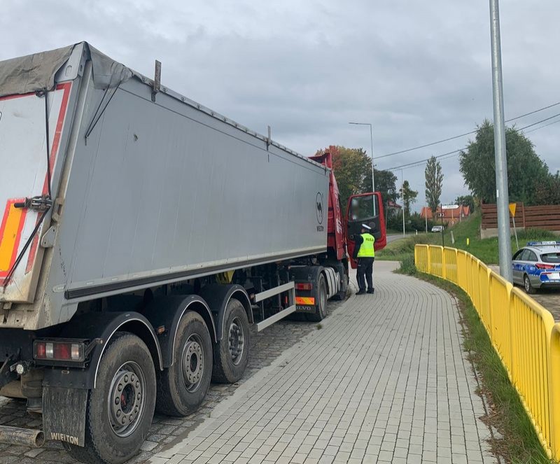 Handlował skradzioną bronią – weekendowy raport malborskich służb mundurowych.