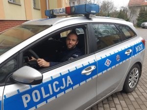 AKTUALIZACJA. Malbork. Potrącił pieszego na czerwonym. Zobacz pełne nagranie wideo.