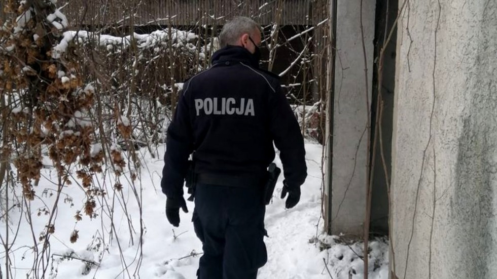 Malbork. Nie bądź obojętny na los bezdomnych – jeden telefon może uratować komuś życie.