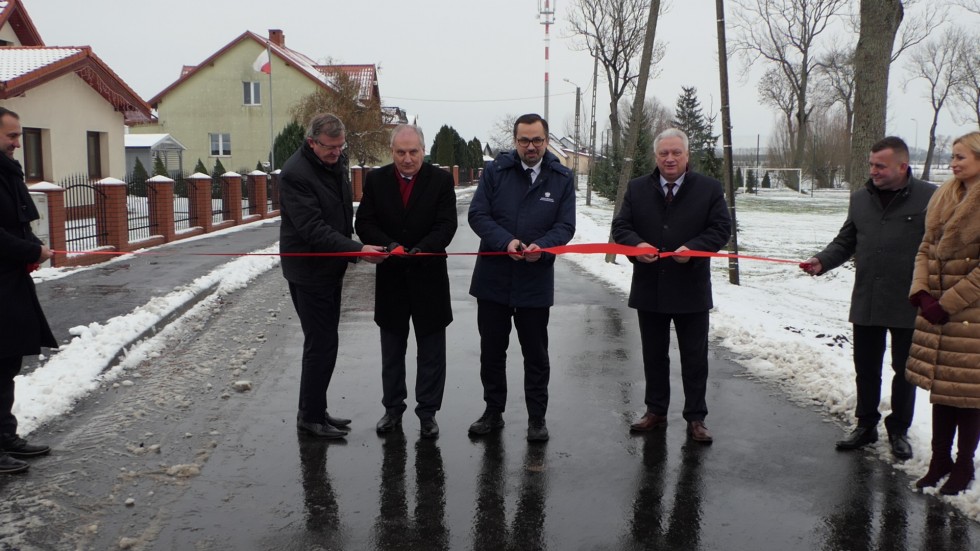 Gmina Nowy Staw. Zakończyła się modernizacja układu drogowego w Lubstowie [wideo, zdjęcia]