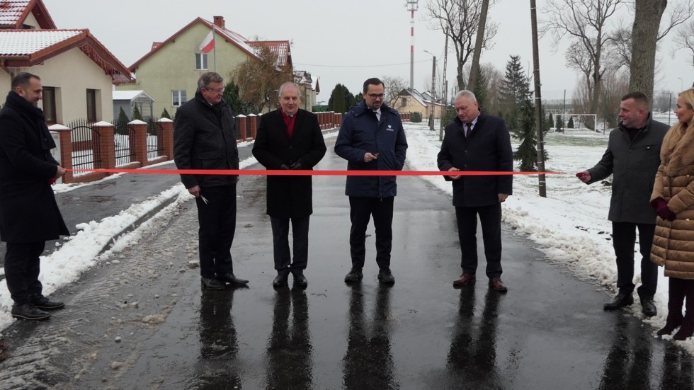 Gmina Nowy Staw. Zakończyła się modernizacja układu drogowego w Lubstowie [wideo, zdjęcia]