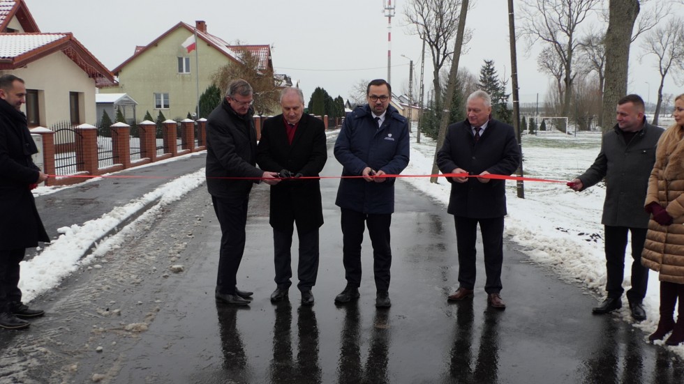 Gmina Nowy Staw. Zakończyła się modernizacja układu drogowego w Lubstowie [wideo, zdjęcia]