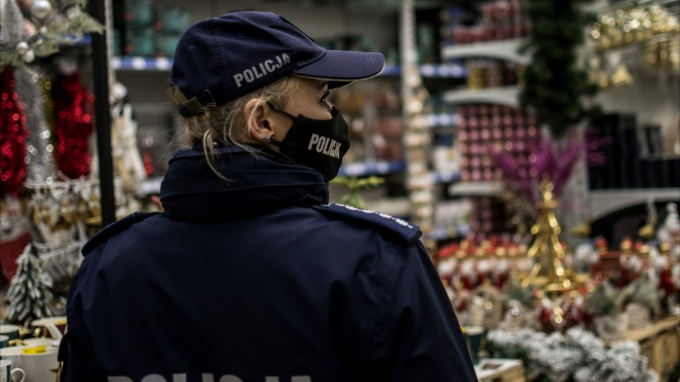 Nowy Dwór Gdański. Policjanci apelują o przestrzeganie obostrzeń.