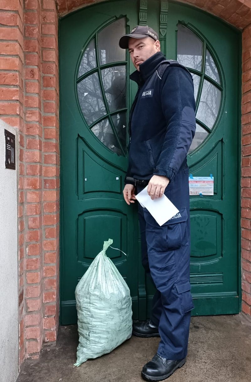 Pijana kobieta potrącona na DK55 – weekendowy raport malborskich służb mundurowych.