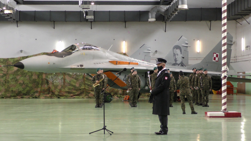 22. Baza Lotnictwa Taktycznego w Malborku ma nowego dowódcę. Został nim doświadczony pilot MiG-29, płk Mariusz Wiączkowski [wideo, zdjęcia]