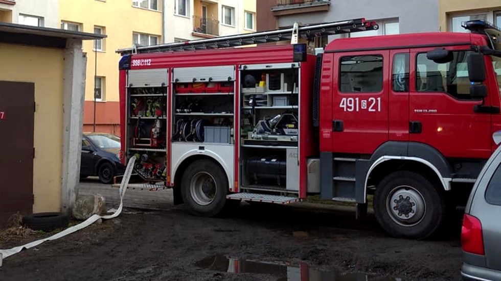 Nowy Dwór Gdański. Pożar poddasza kamienicy.