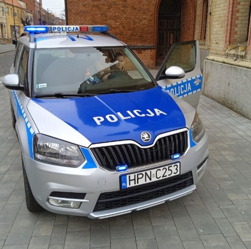 Nowy Staw. Policjanci wspomogli festyn charytatywny.