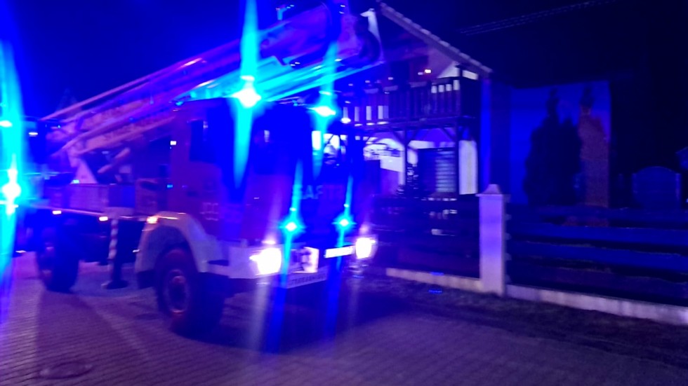 Sztutowo. Pożar budynku mieszkalnego – 3 osoby poszkodowane.