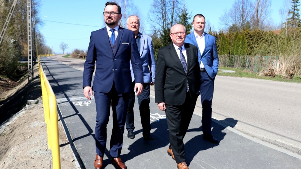 Gmina Miłoradz. Zakończono budowę nowych ścieżek rowerowych.