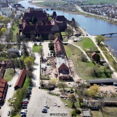 Przebudowa zabytkowych budynków gospodarczych na Przedzamczu Zamku Malbork&#8230;